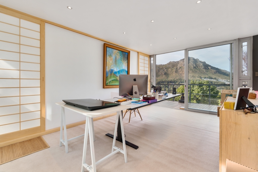 7 Bedroom Property for Sale in Valley Area Western Cape